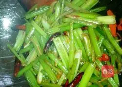 Illustration of how to make spicy celery 6