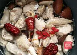 Illustration of how to cook chicken wings with mushrooms 2