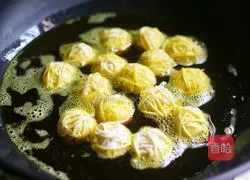 Illustration of ways to become rich 6