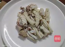 Illustration of how to make stir-fried three delicacies and meat 1