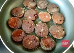 Illustration of how to make pan-fried Northeast blood sausage 5