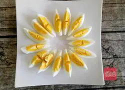 Illustration of how to make cold flowered eggs 5