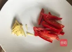 Illustration of how to stir-fry pork liver with garlic moss 3