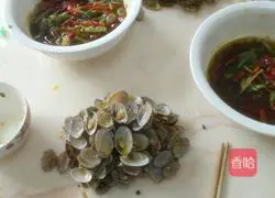 Illustration of how to make traditional flower armor 8