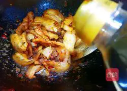 Illustration of how to make twice-cooked pork with green garlic 8