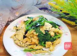 Spinach, scrambled eggs, black sesame seeds Illustration of how to do it 12