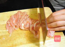 Illustration of how to make fried chicken tenders 1