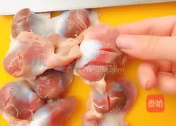 Illustration of how to make stir-fried chicken gizzards 1