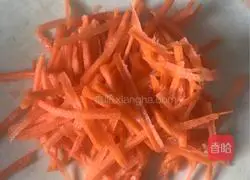 Illustration of how to make steamed carrot meatballs 2
