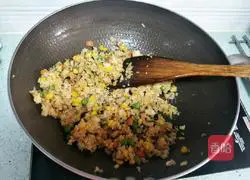 Seafood Fried Rice Pumpkin Cup Recipe Illustration 3