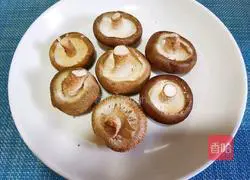 Illustration of how to make meat stuffed with mushrooms 3