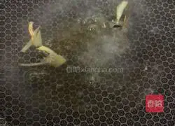 Illustration of how to make salted white shrimp 4