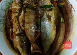 Illustration of grilled small yellow croaker 2