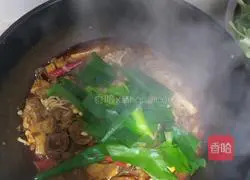 Illustration of how to make spicy hotpot 6