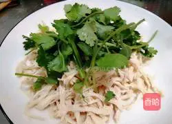 Illustration of how to make spicy shredded chicken 4