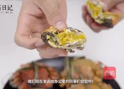 Illustration of salt-baked hairy crabs 10