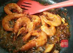 Illustration of how to make vegetarian griddle shrimp 7