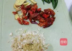 Illustration of how to make spicy crayfish 2