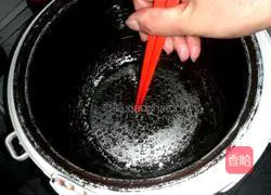 Illustration of how to make barbecued pork 7