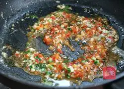 Illustration of how to make fish-flavored poached eggs 6