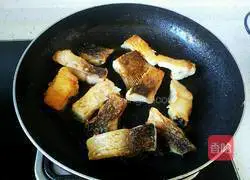 Illustration of how to make pan-fried fish cubes 6