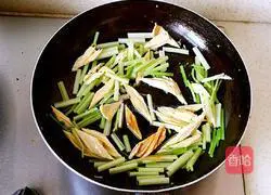 Illustration of how to make celery-flavored yuba 8