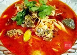 Illustration of how to make chicken with sour bamboo shoots in red soup 13
