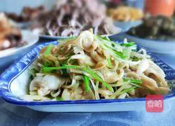 Illustration of how to make scallops with scallions and clams 6