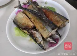 Illustration of how to make pan-fried saury 4