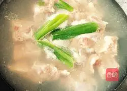 Illustration of how to make pickled cabbage and potato ribs 5