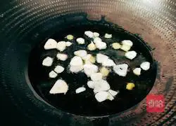 Illustration of how to make fried vannamei shrimp with leeks 9