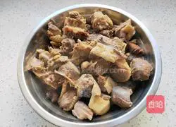 Illustration of how to make goose stewed with potatoes 2