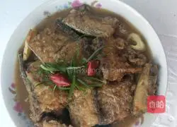 Illustration of braised hairtail fish 4