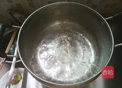 Illustration of how to make braised meat dishes (chicken wings and chicken feet) 5