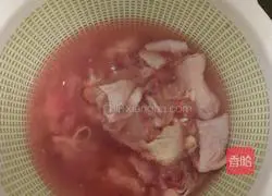 Illustration of how to make cucumber fried chicken 1