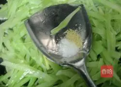 Illustration of how to make lettuce and leeks 6