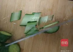 Illustration of how to make fried chicken with cucumber 5