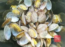 Illustration of how to make spicy fried clams 3