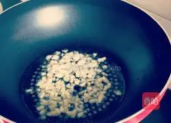 Illustration of braised shrimps in garlic oil 5