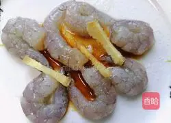 Illustration of how to stir-fry shrimps with chives 3