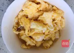 Illustration of how to make fried wheat and eggs 3