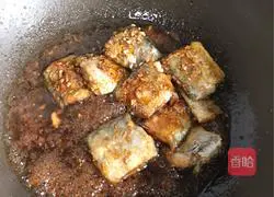 Illustration of how to make sweet and sour hairtail 11