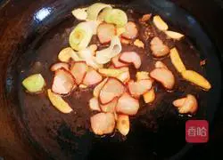 Illustration of how to stir-fry pickled meat with spring bamboo shoots 9