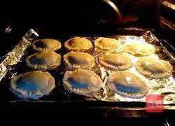 Illustration of how to make dumpling skin pies 13