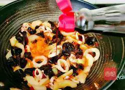 Squid fungus Illustration of how to make fried cucumbers 14