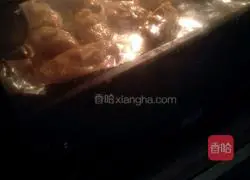 Illustration of how to make garlic roasted chicken wings 5