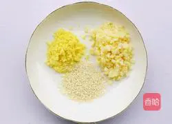 Illustration of how to make garlic grilled chicken wings 3