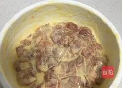 Pineapple Gu Illustration of cooking meat 3