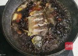 Braised crucian carp recipe 10