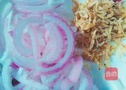 Illustration of how to make shredded shrimp skin and onion 1